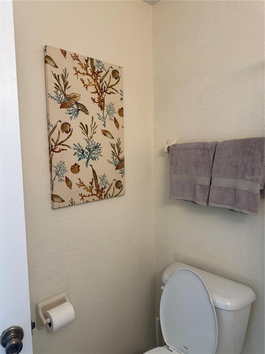 Image 18 of 29 For 5730 33rd Street