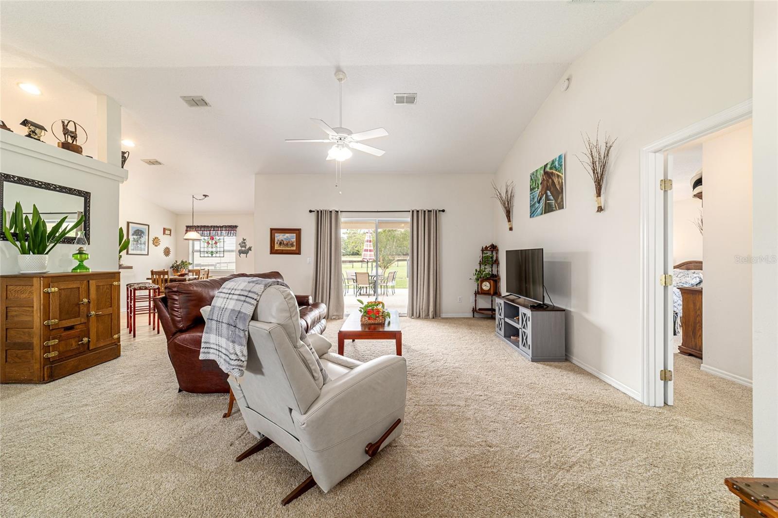 Image 14 of 84 For 19630 15th Place