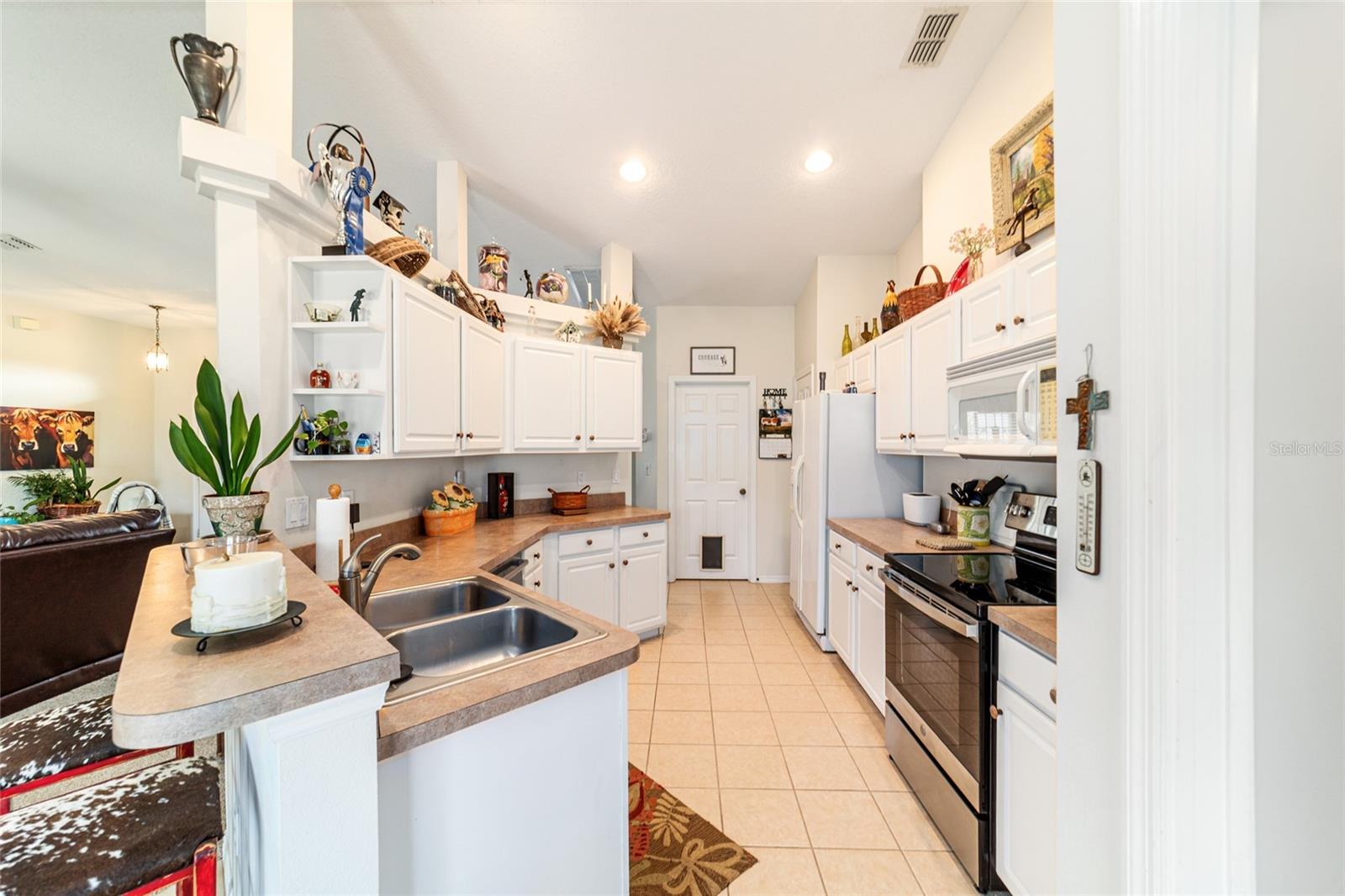 Image 28 of 84 For 19630 15th Place