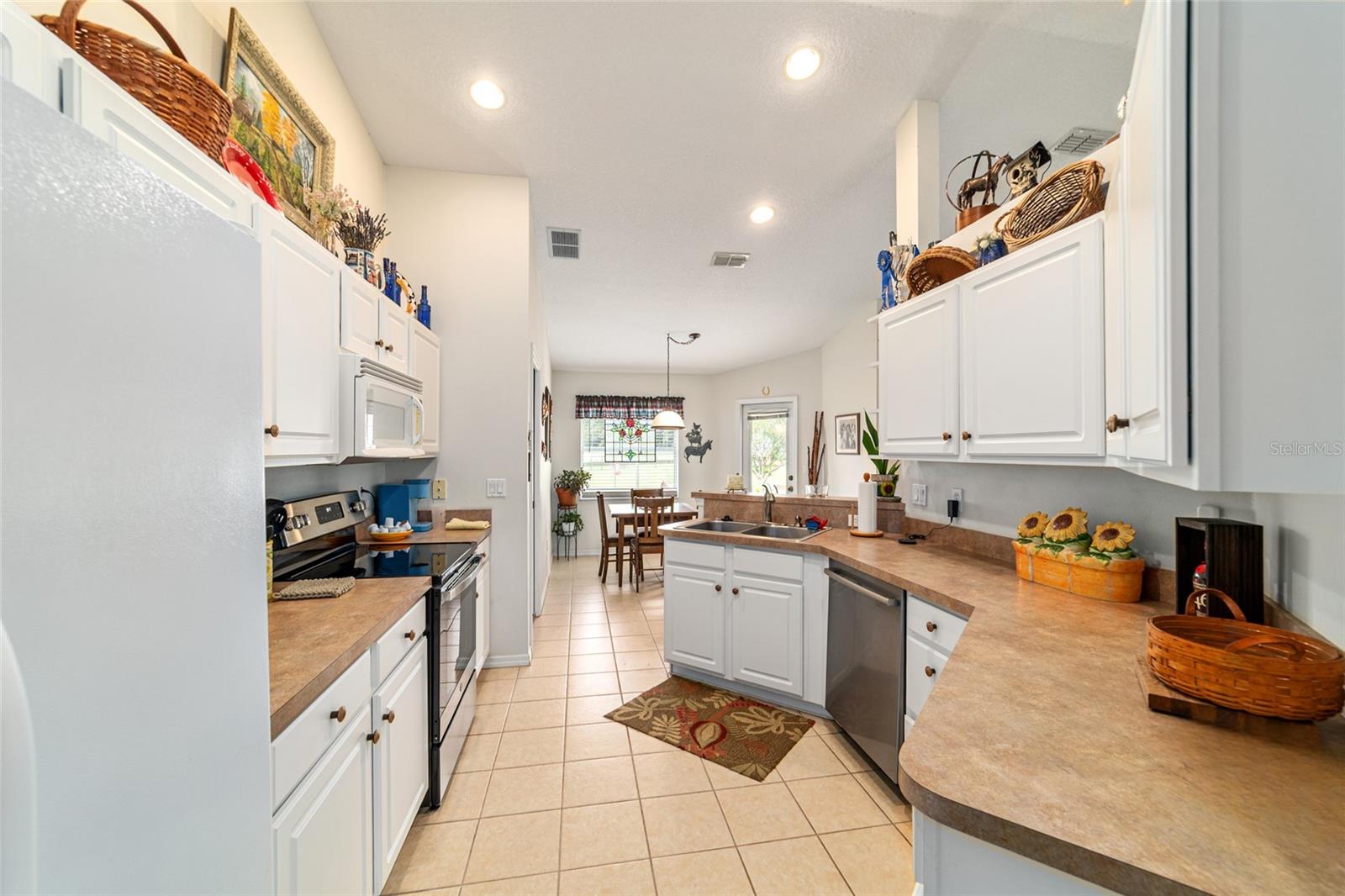 Image 30 of 84 For 19630 15th Place