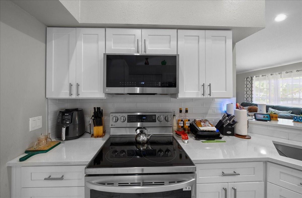 Image 15 of 48 For 4997 107th Loop