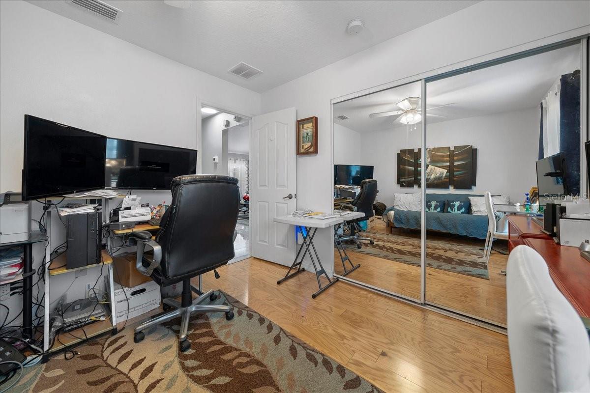 Image 27 of 48 For 4997 107th Loop