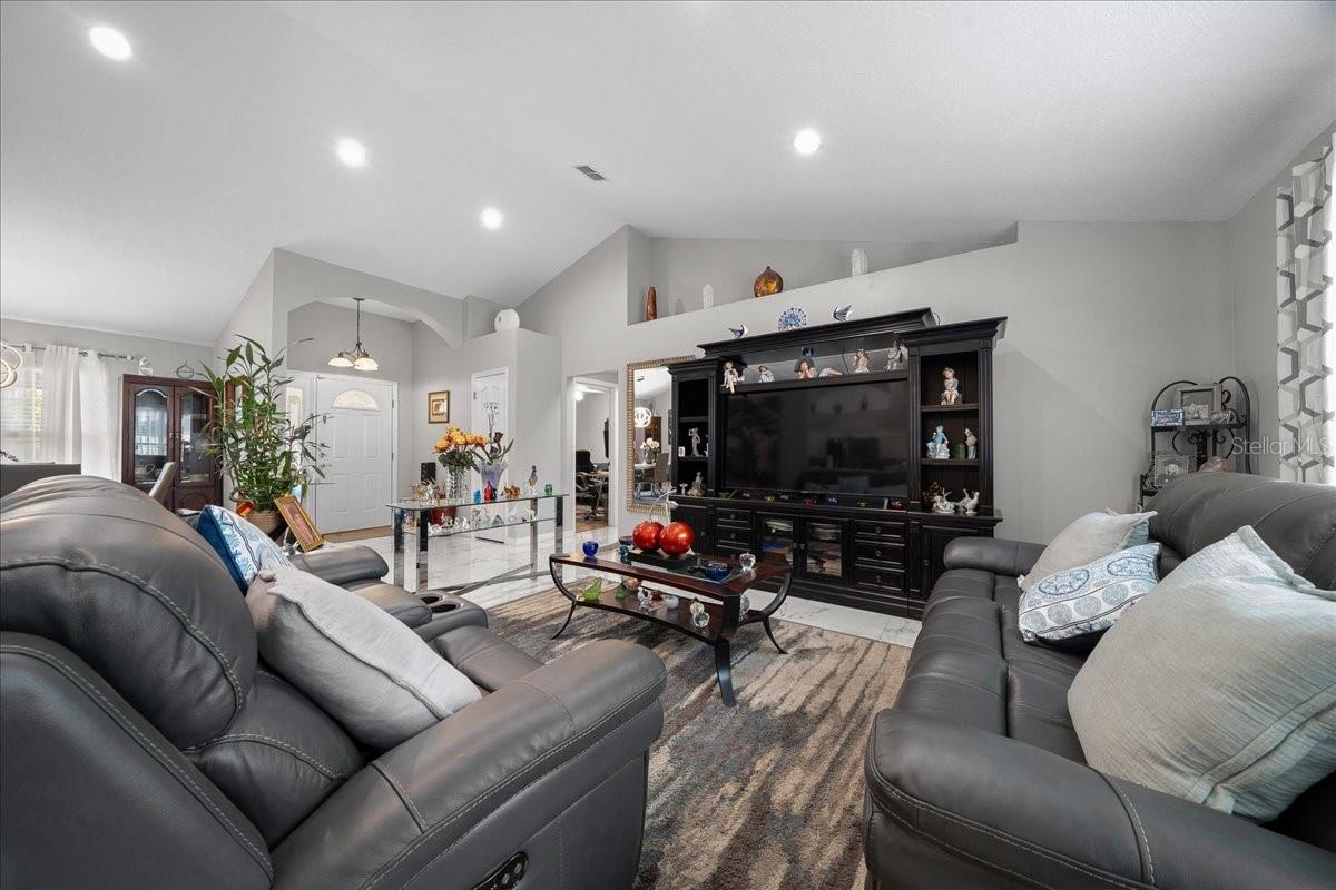 Image 8 of 48 For 4997 107th Loop