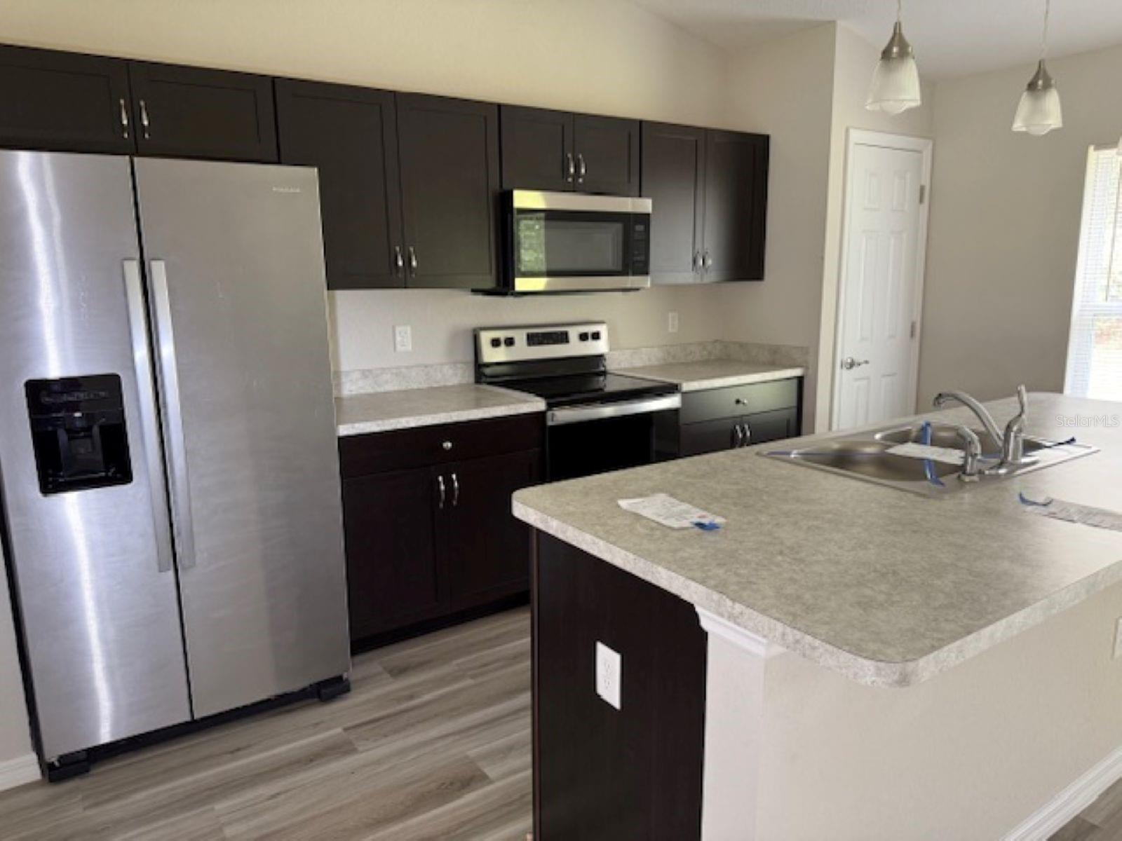 Image 4 of 11 For 1281 Shady Lane