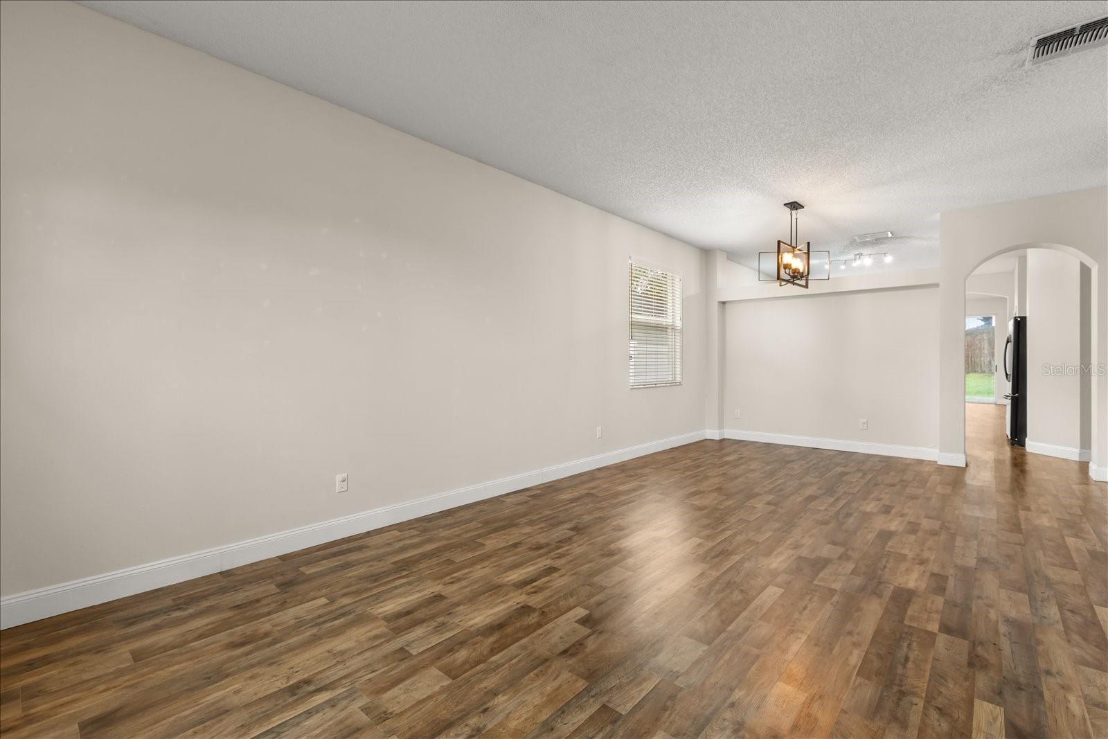 Image 6 of 27 For 14689 Kristenright Lane