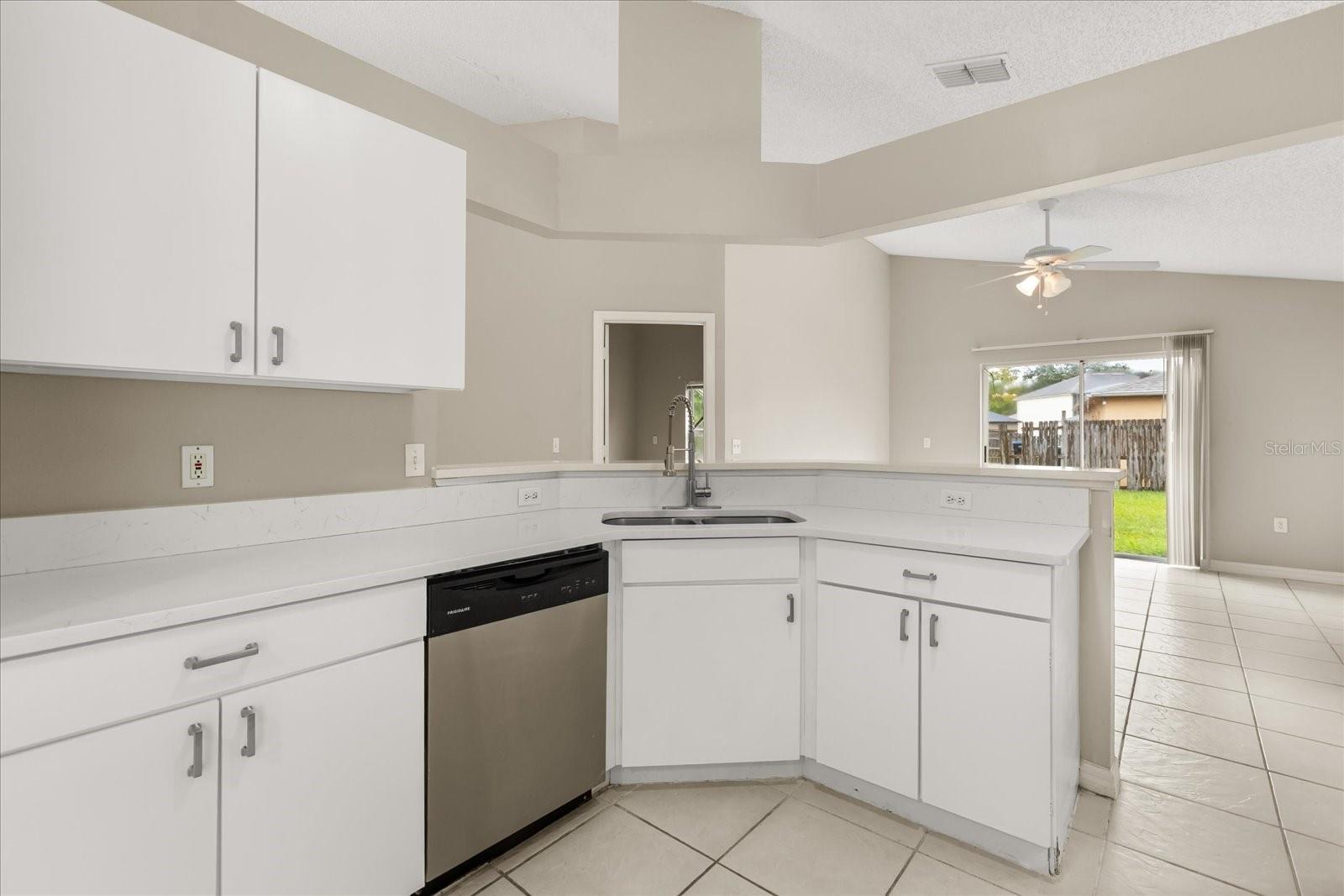 Image 13 of 23 For 4105 Mendenwood Lane