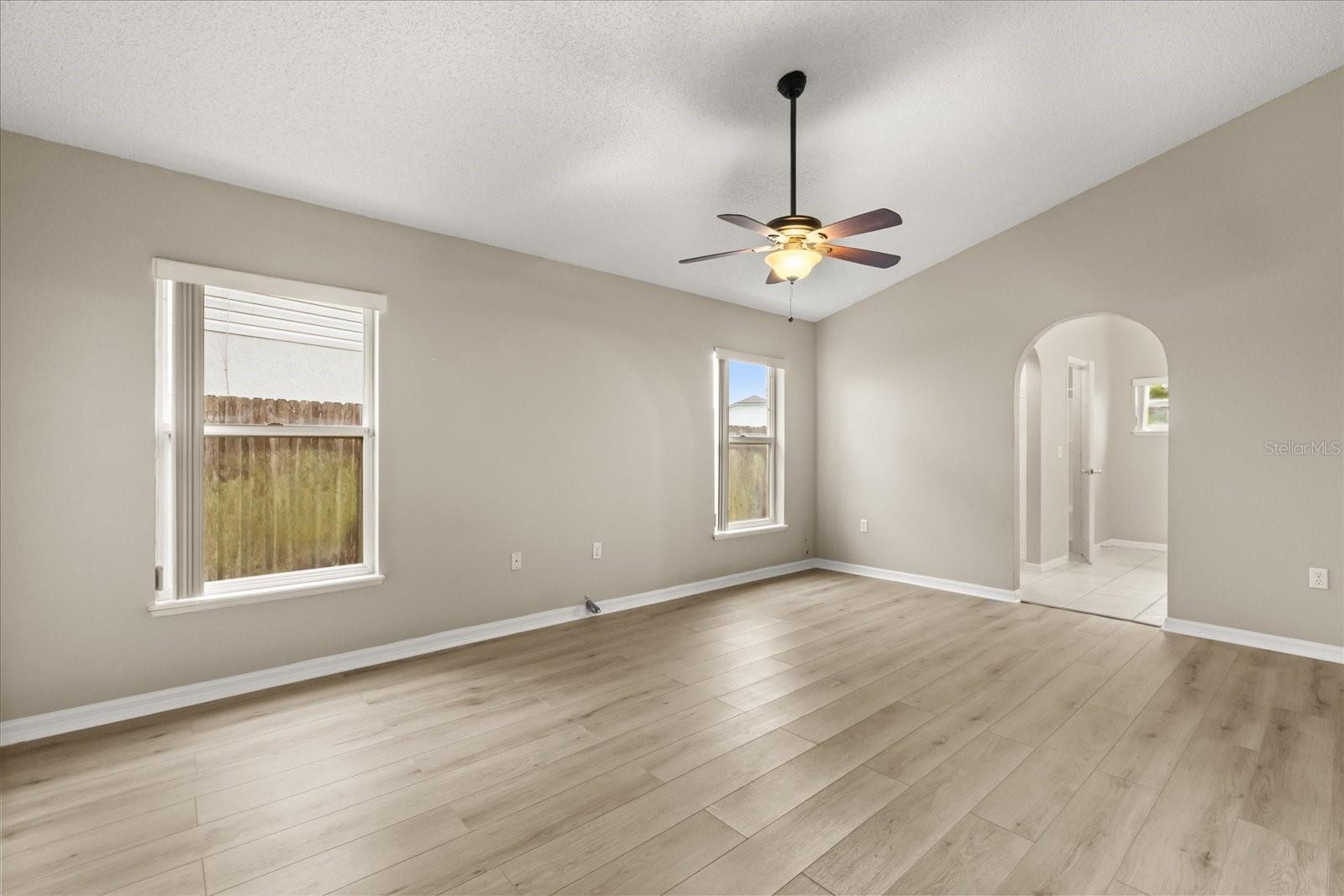 Image 7 of 23 For 4105 Mendenwood Lane