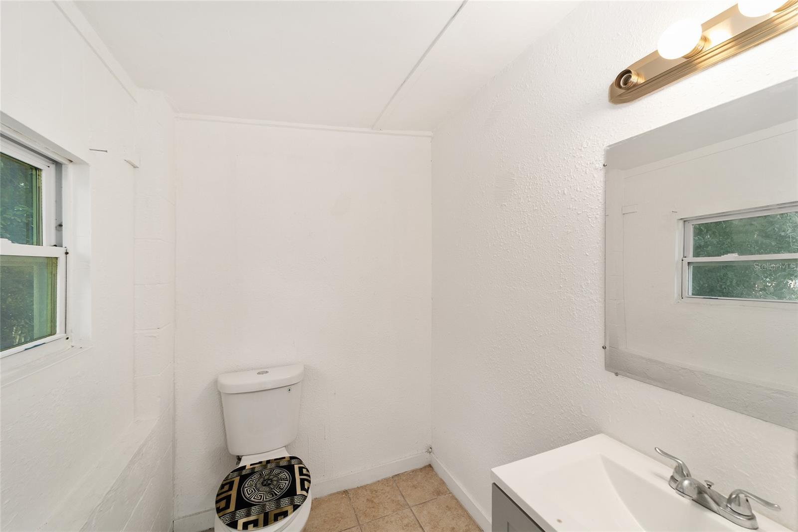 Image 18 of 32 For 1665 3rd Street