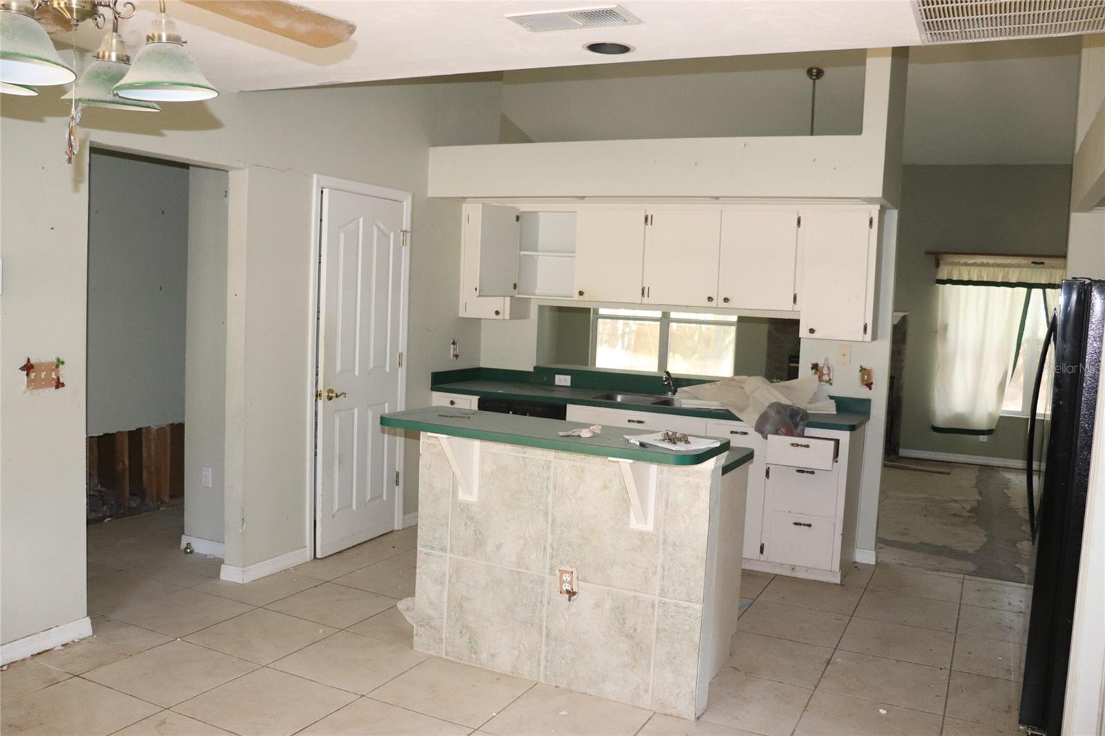 Image 11 of 31 For 1143 98th Terrace