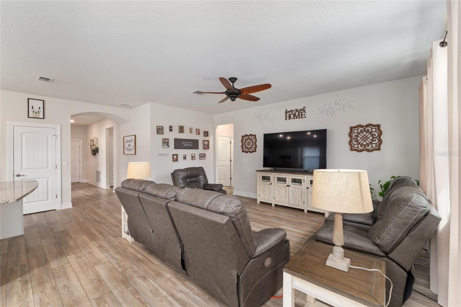 Image 12 of 54 For 9365 56 Loop