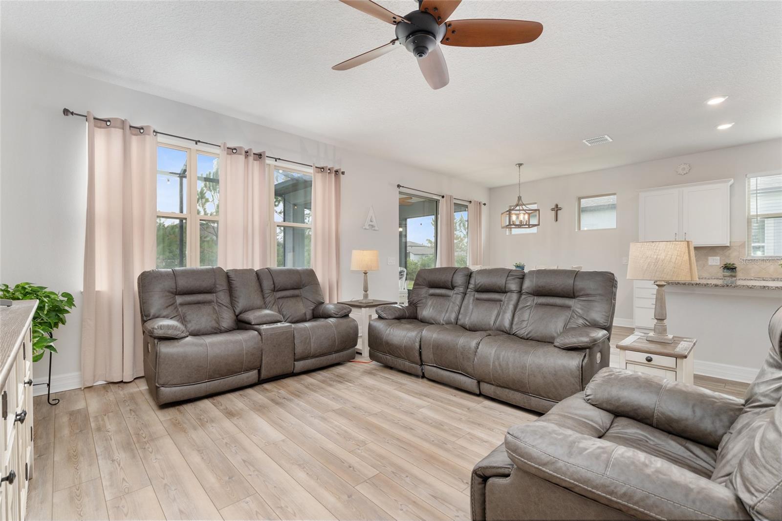 Image 14 of 54 For 9365 56 Loop