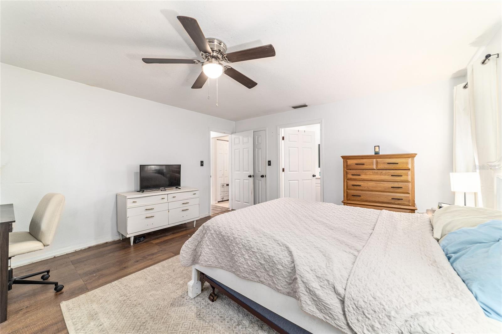 Image 18 of 25 For 2313 34th Place