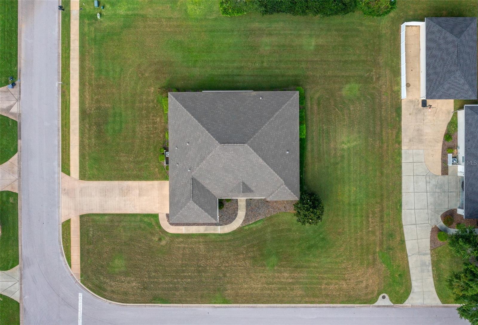 Image 4 of 67 For 5073 39th Loop