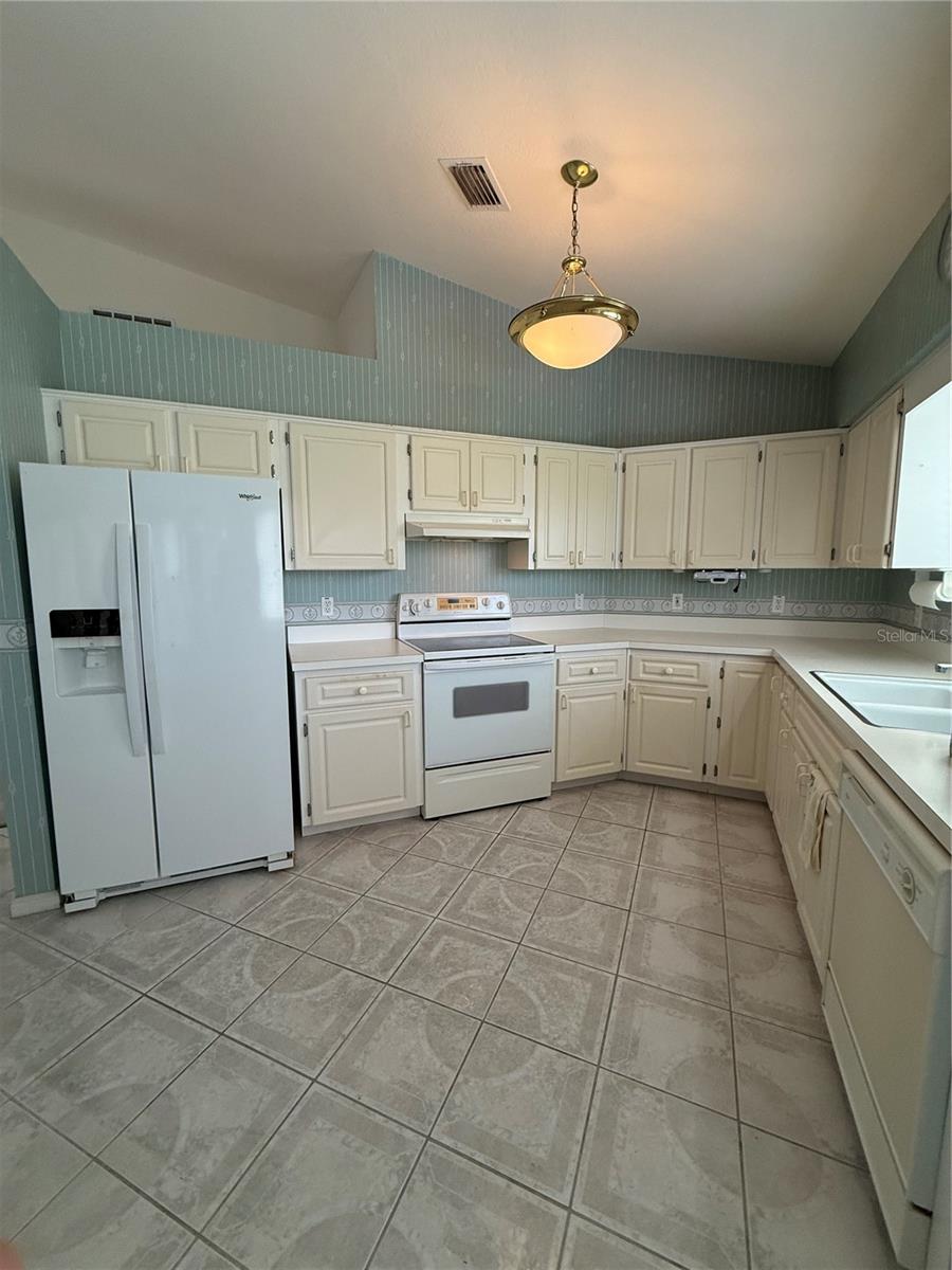 Image 12 of 20 For 2216 51st Terrace