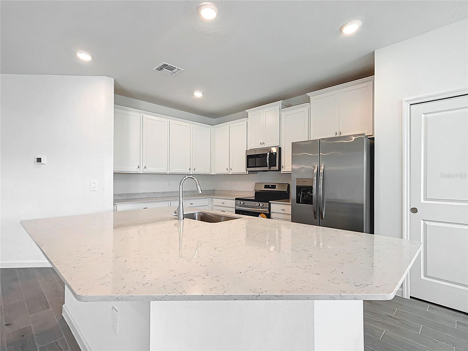 Image 17 of 80 For 19432 78th Place