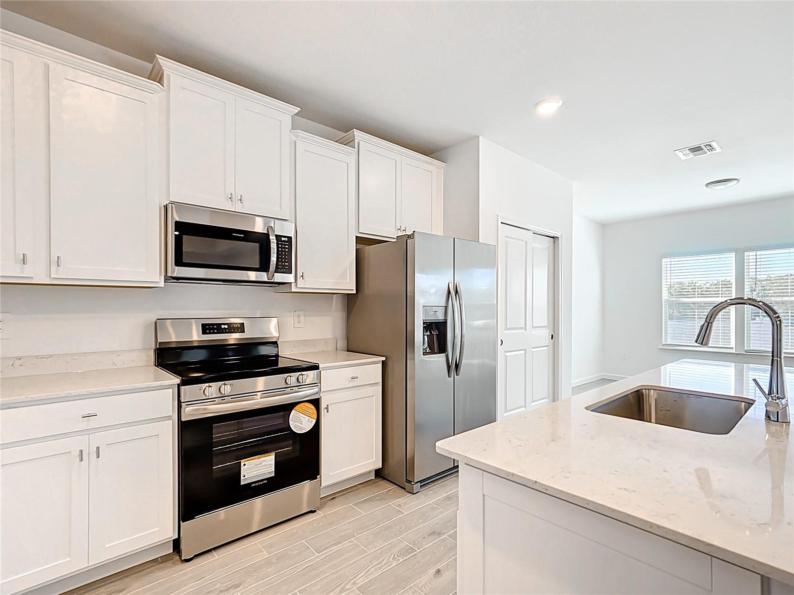 Image 19 of 80 For 19432 78th Place