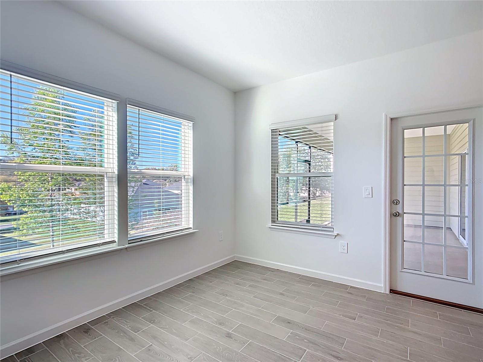 Image 23 of 80 For 19432 78th Place