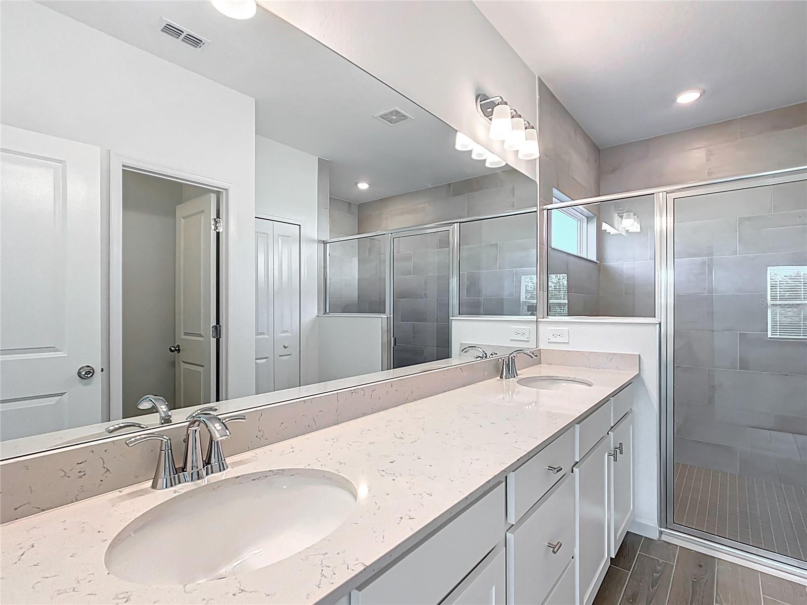 Image 44 of 80 For 19432 78th Place