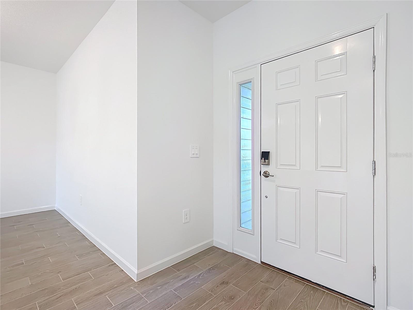 Image 7 of 80 For 19432 78th Place