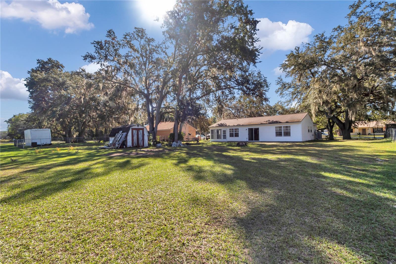 Image 31 of 34 For 303 Oak Track Pass