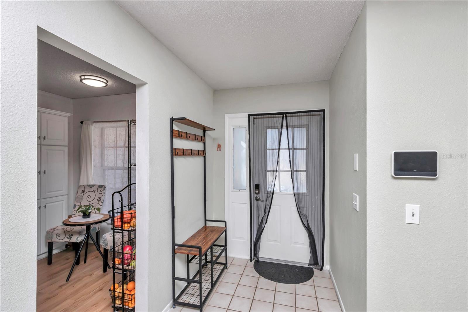 Image 6 of 34 For 303 Oak Track Pass