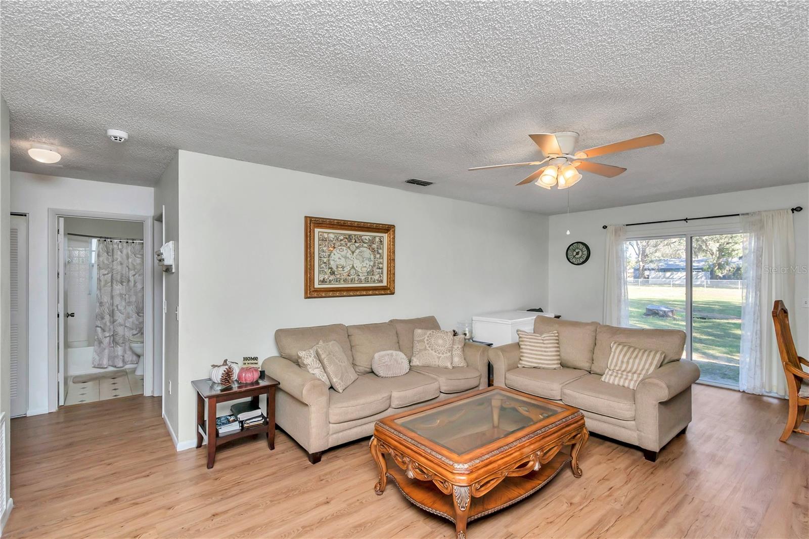 Image 7 of 34 For 303 Oak Track Pass