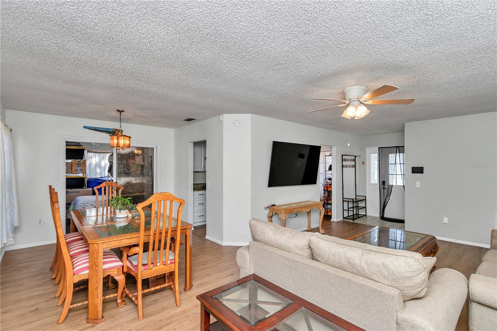 Image 9 of 34 For 303 Oak Track Pass