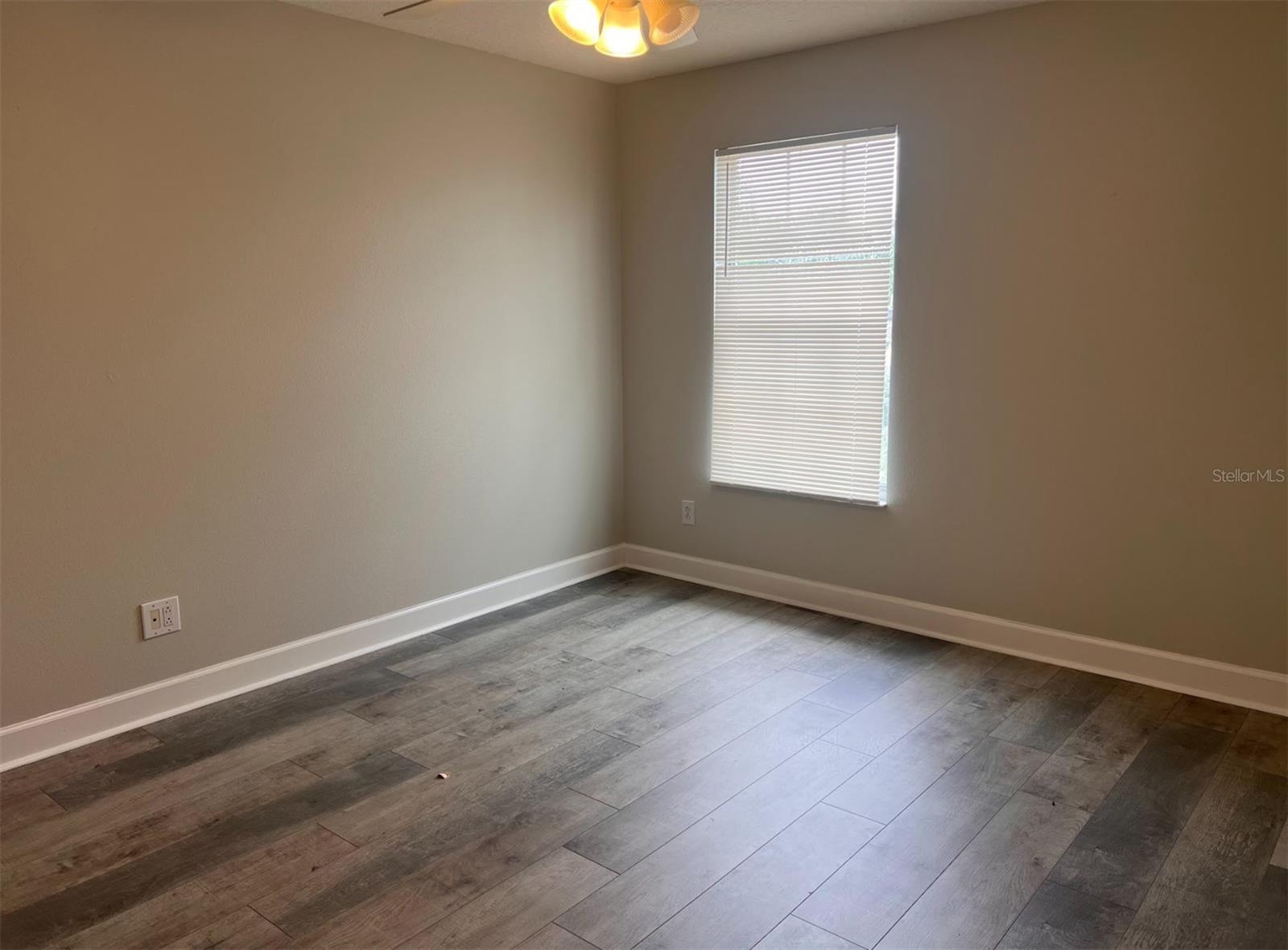 Image 16 of 30 For 6025 39th Court E