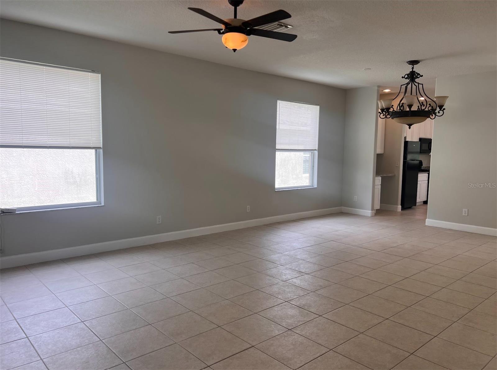 Image 4 of 30 For 6025 39th Court E