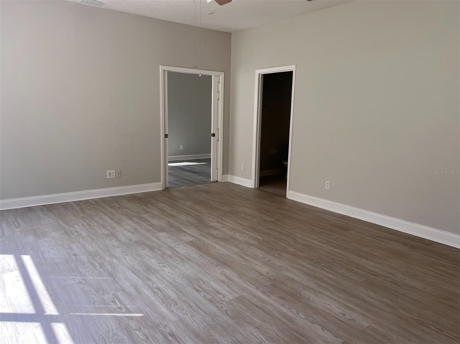 Image 7 of 30 For 6025 39th Court E
