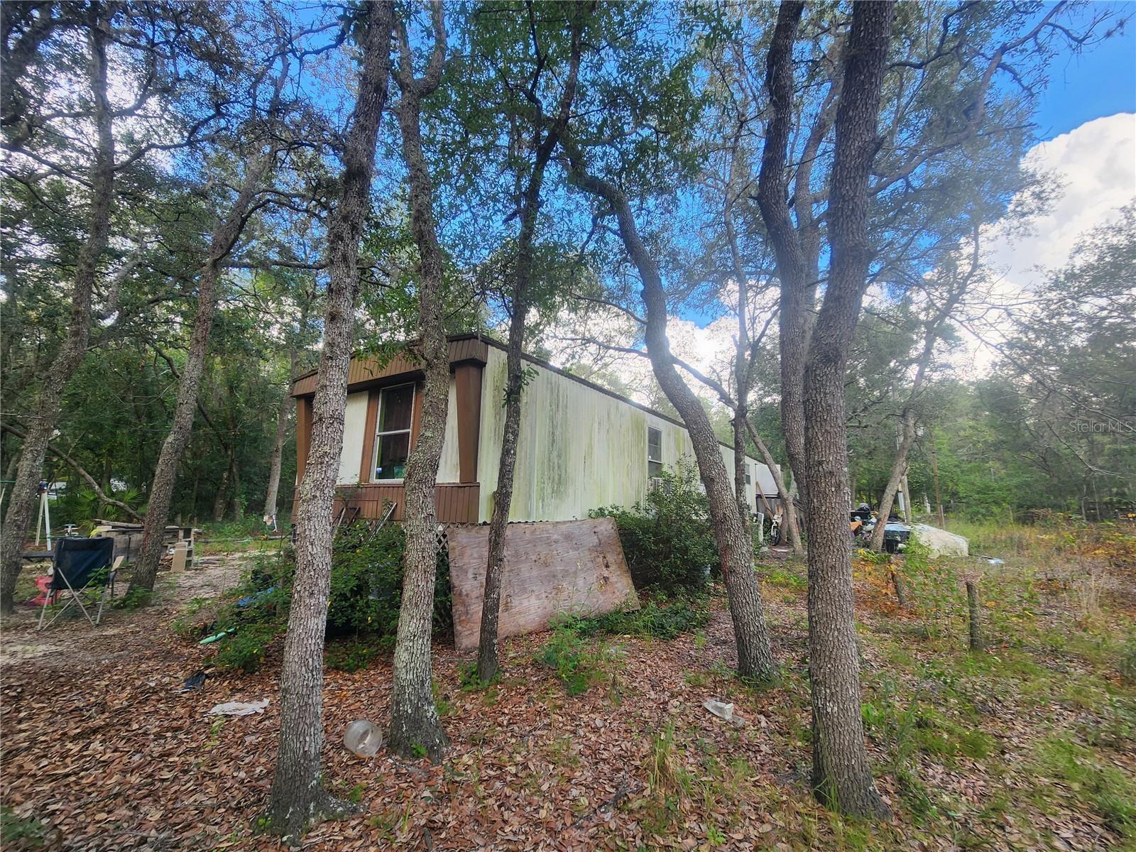 Image 7 of 17 For 217 Lakeview Drive