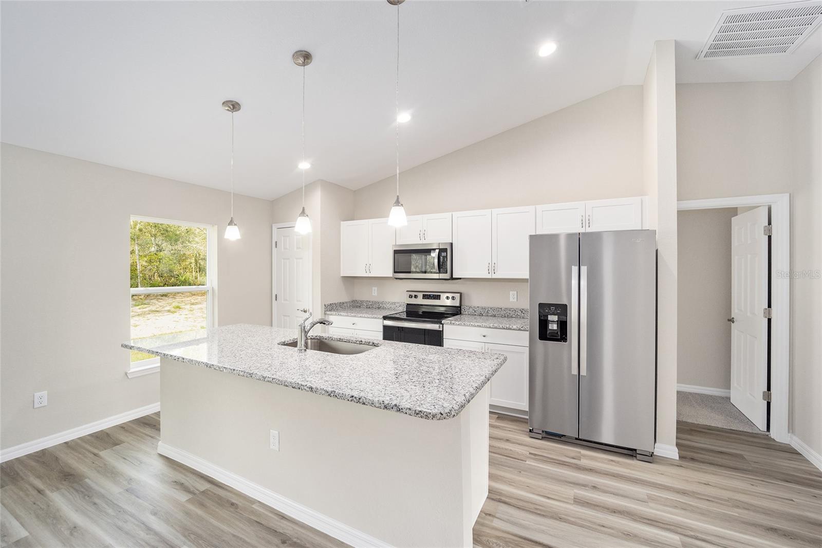 Image 13 of 30 For 17634 112th Place