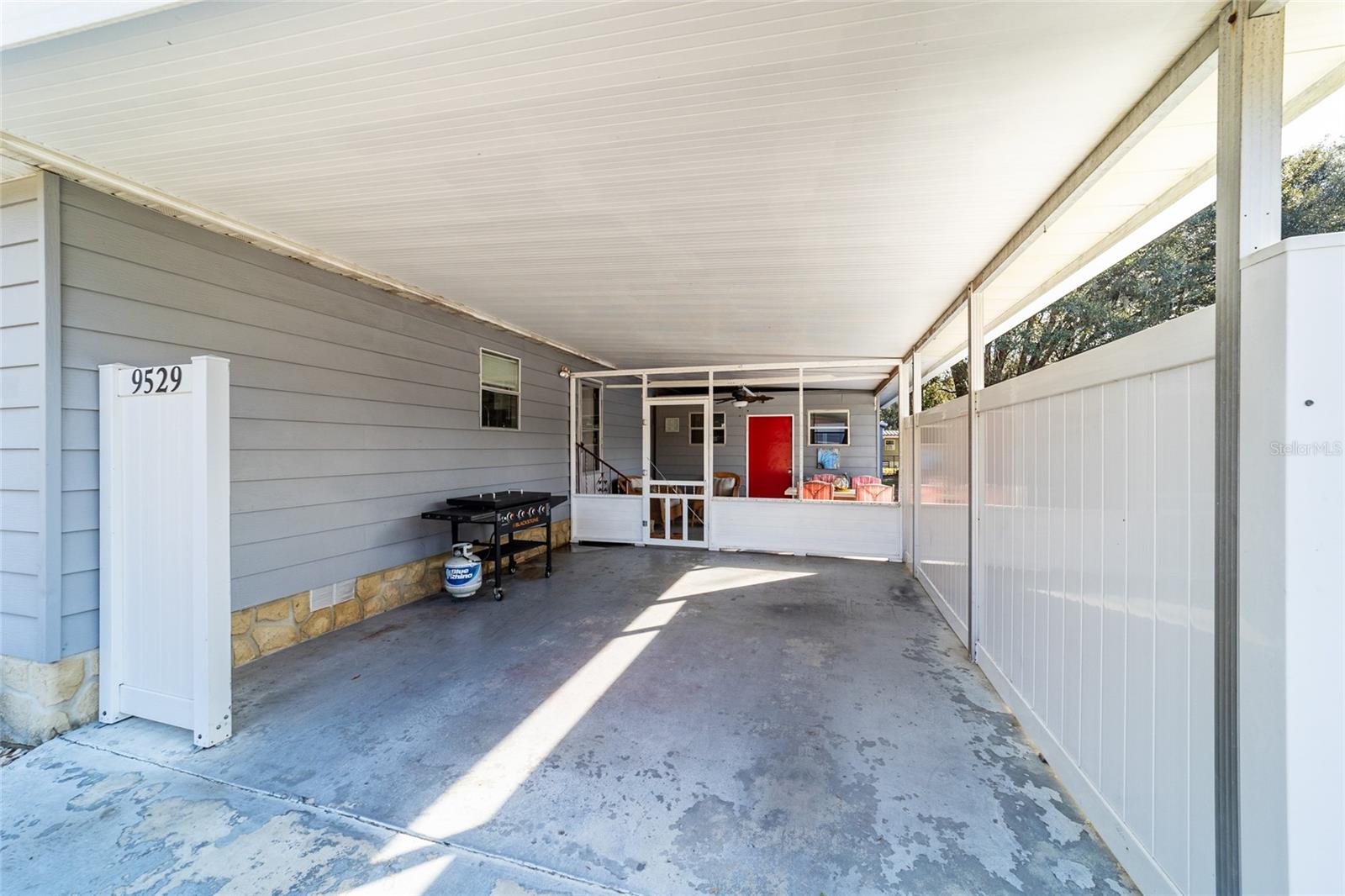 Image 4 of 80 For 9529 30th Terrace