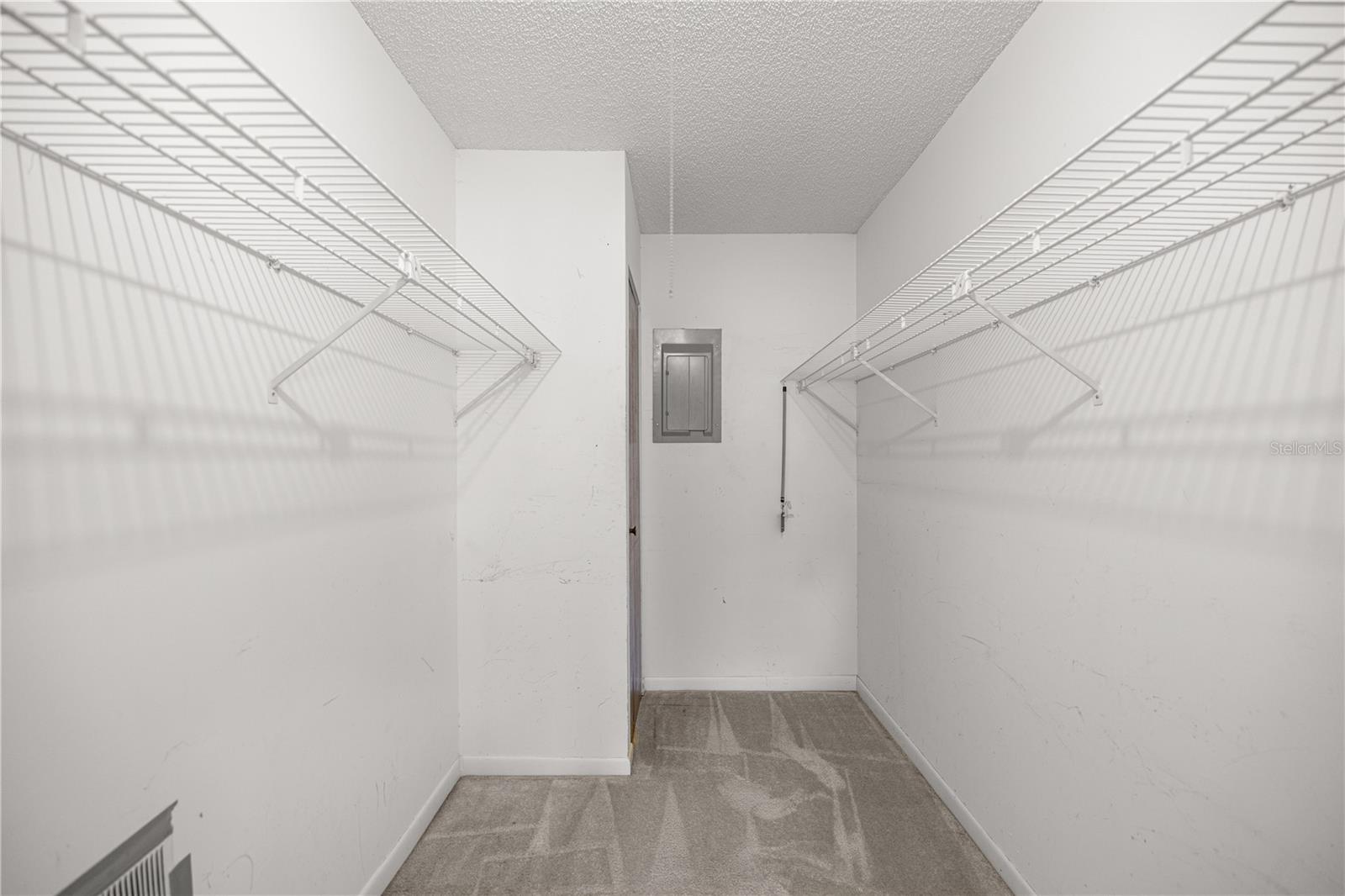 Image 17 of 31 For 9230 101st Lane