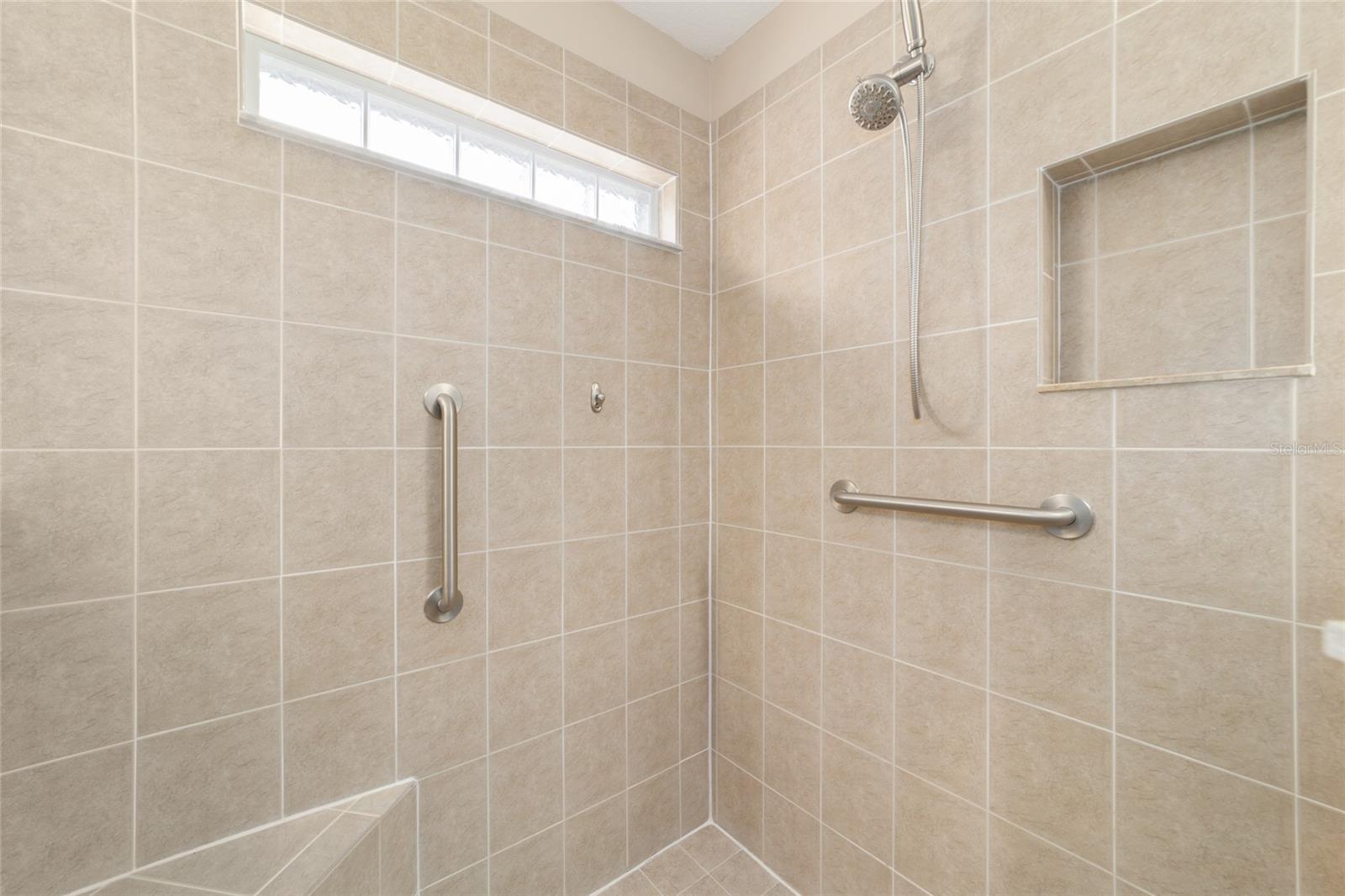 Image 24 of 54 For 16369 14th Avenue Road