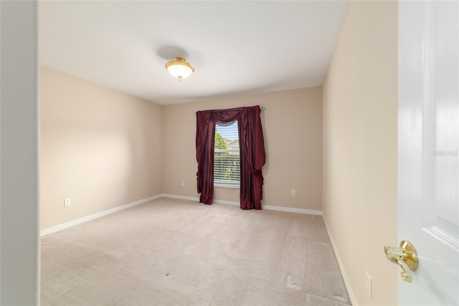 Image 28 of 54 For 16369 14th Avenue Road