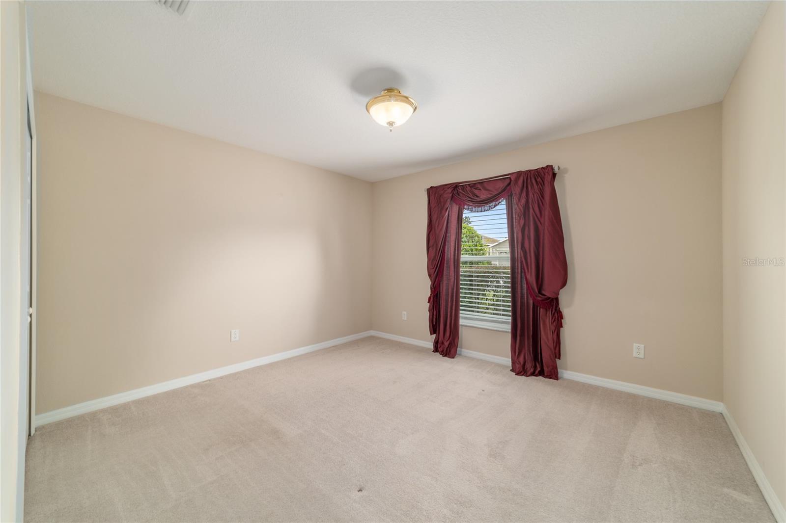 Image 29 of 54 For 16369 14th Avenue Road