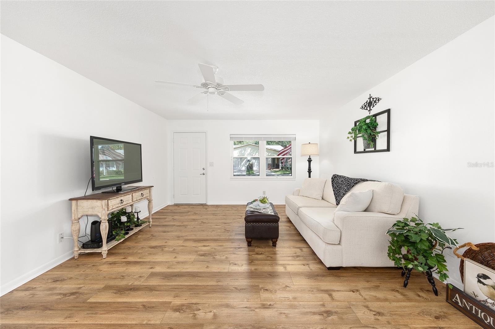 Image 18 of 33 For 8630 94th Lane A