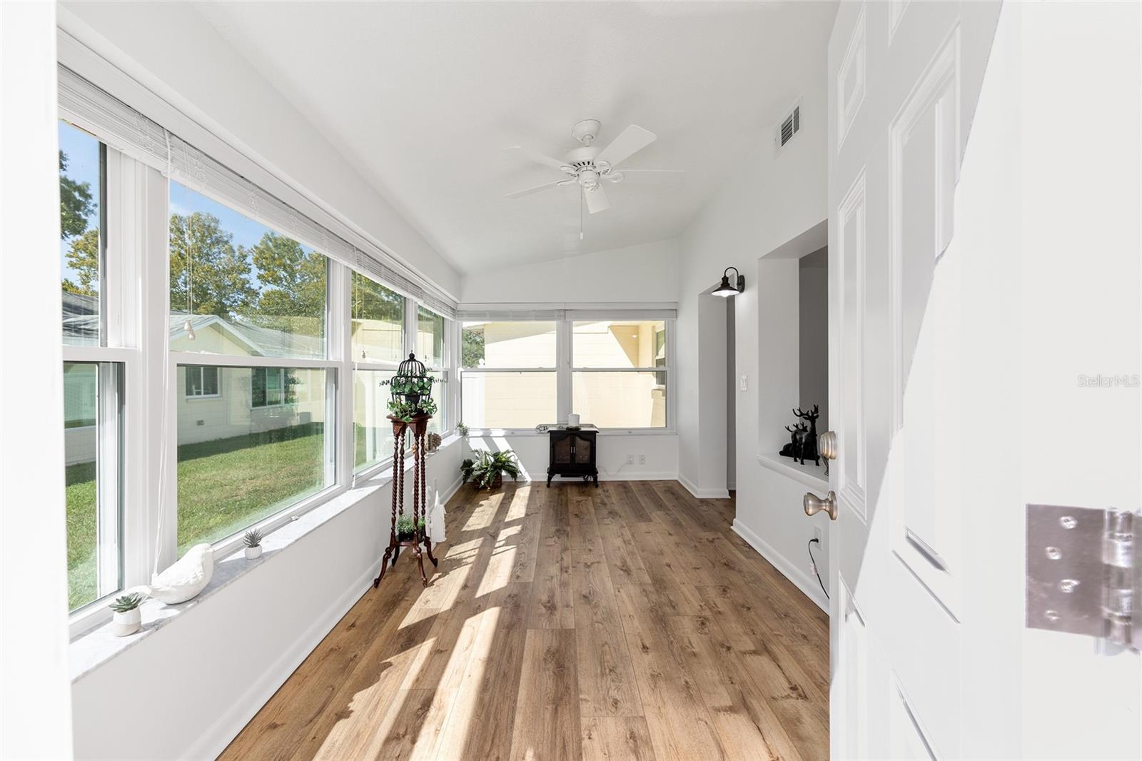 Image 28 of 33 For 8630 94th Lane A