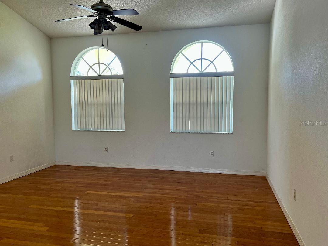 Image 34 of 52 For 8636 54th Court