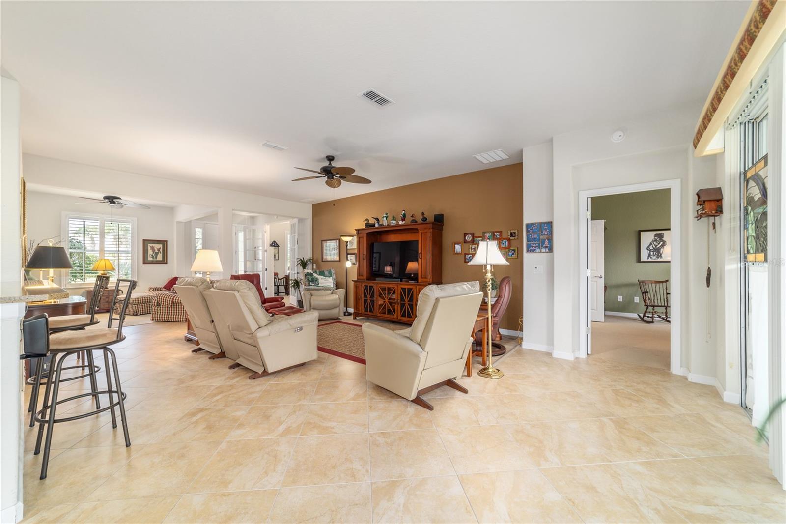 Image 26 of 82 For 9910 69th Street