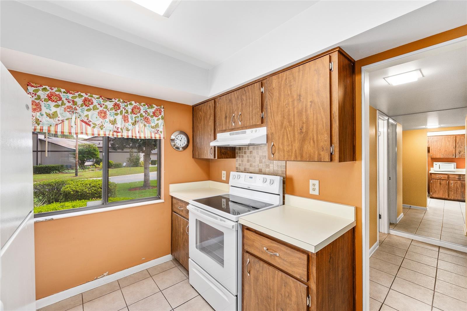 Image 12 of 53 For 3820 19th Street Circle