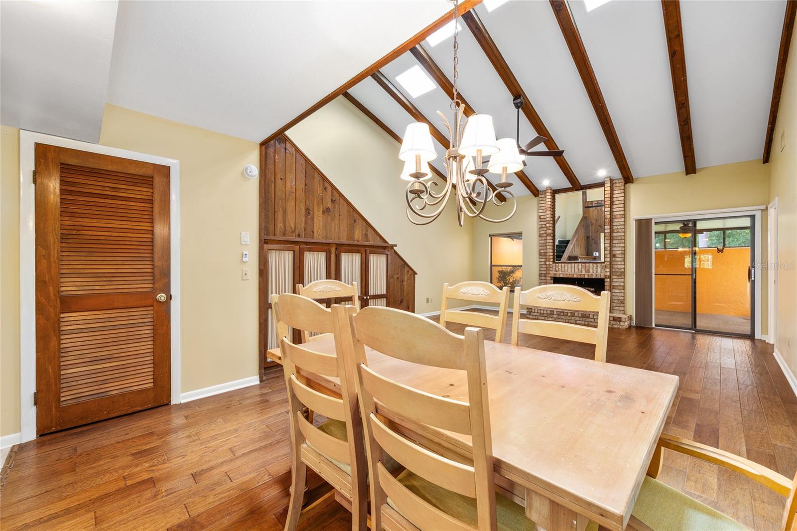 Image 16 of 53 For 3820 19th Street Circle