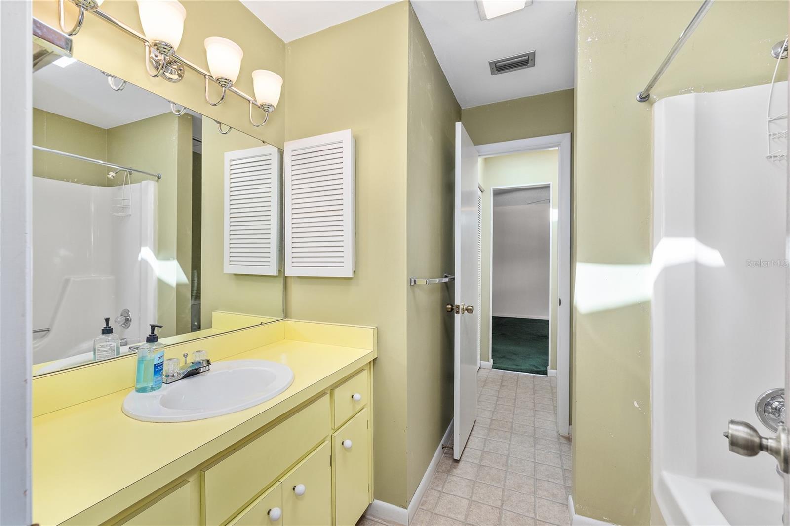 Image 33 of 53 For 3820 19th Street Circle
