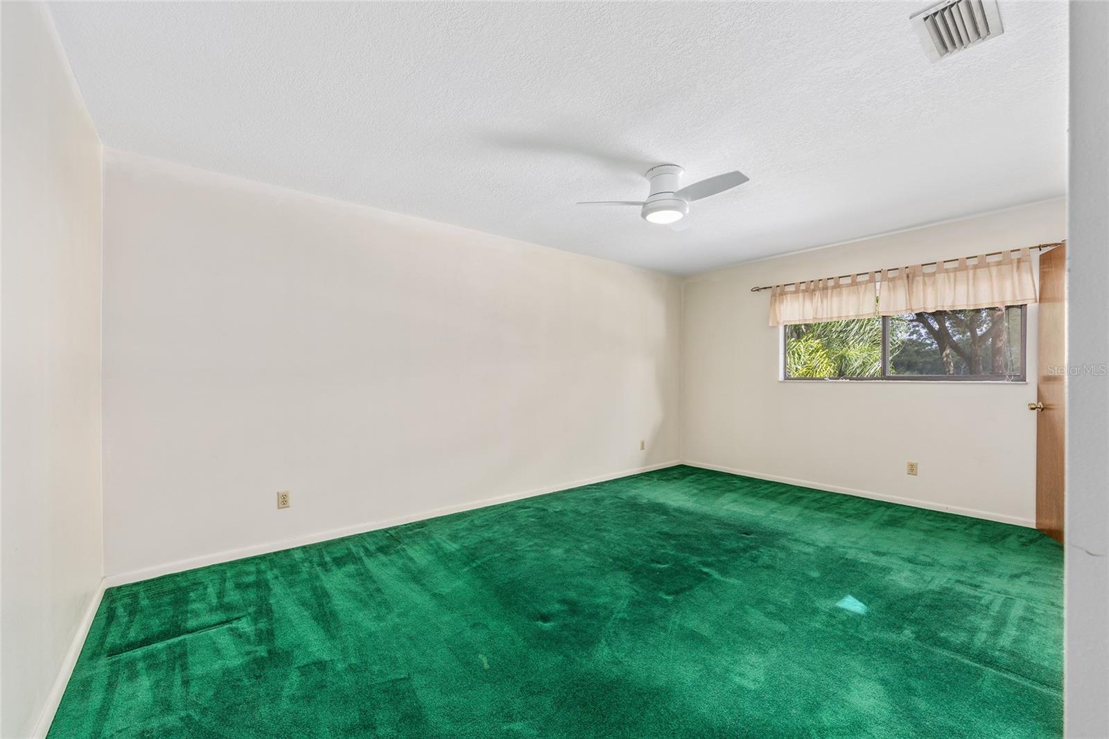 Image 36 of 53 For 3820 19th Street Circle