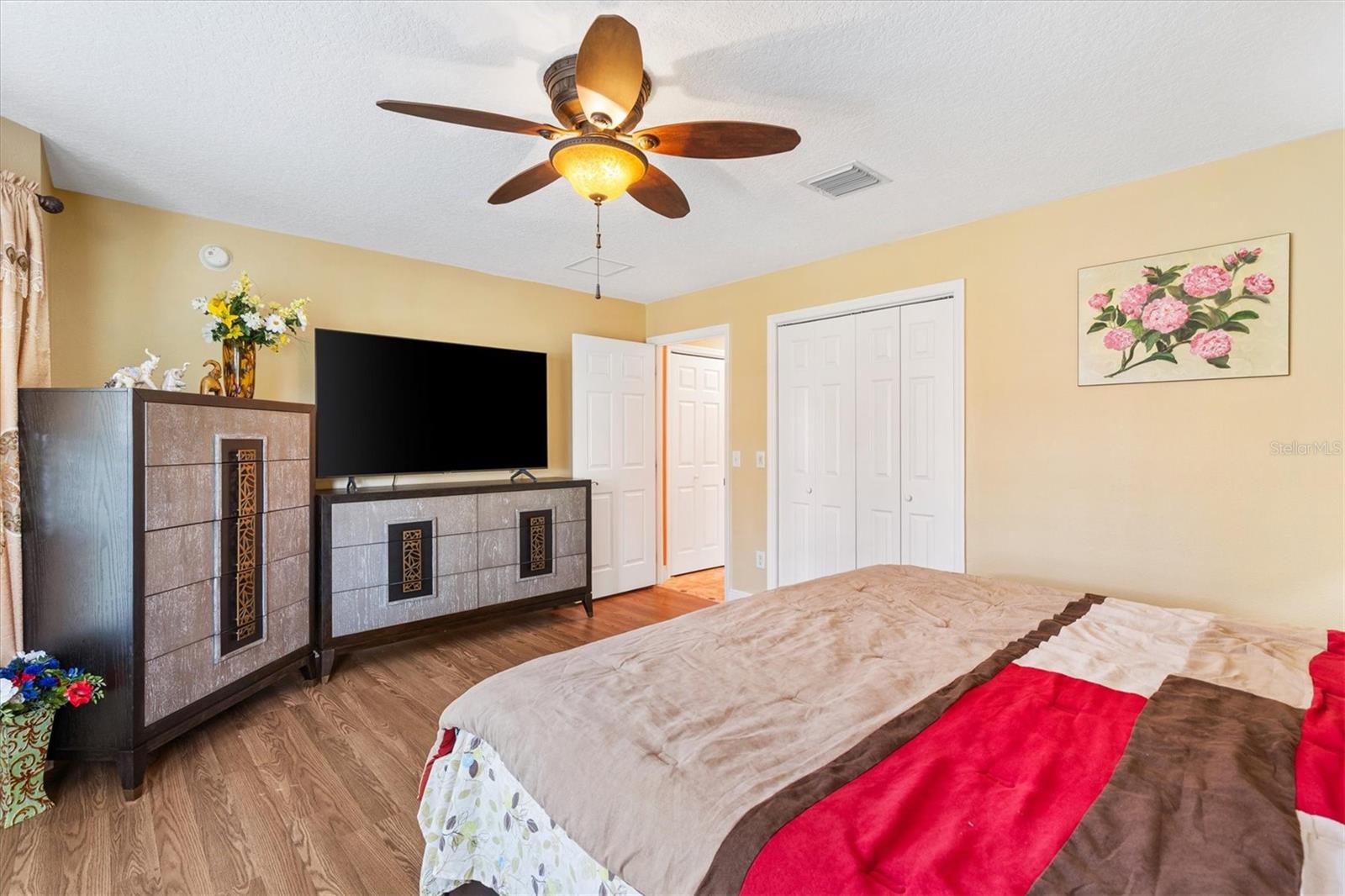 Image 19 of 29 For 39911 Bay View Drive