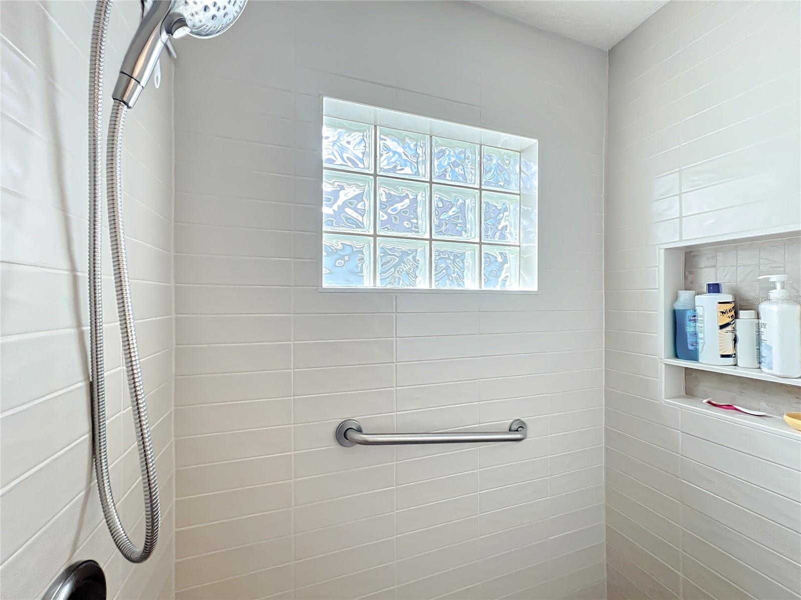 Image 14 of 31 For 9235 96th Court Road