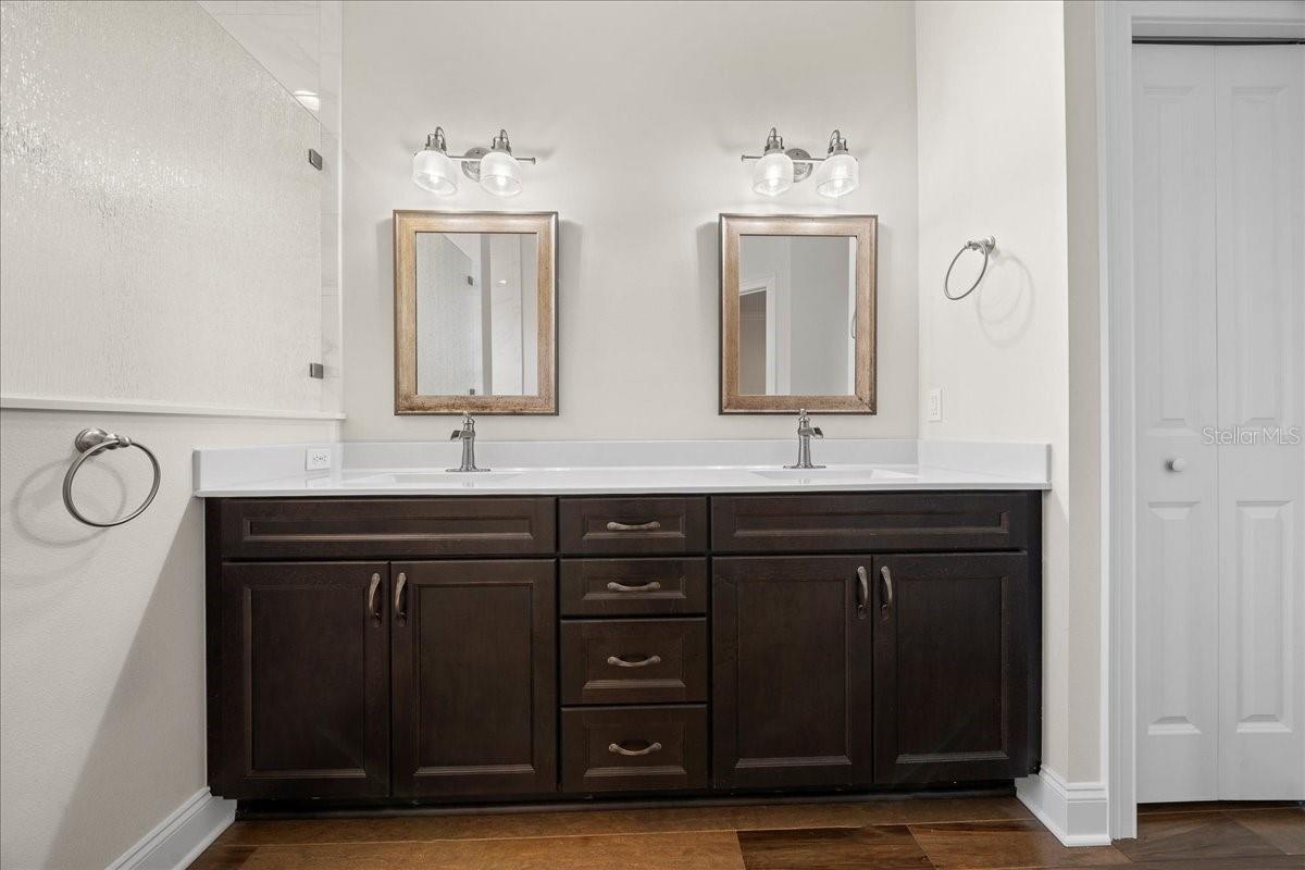 Image 32 of 100 For 10005 28th Place