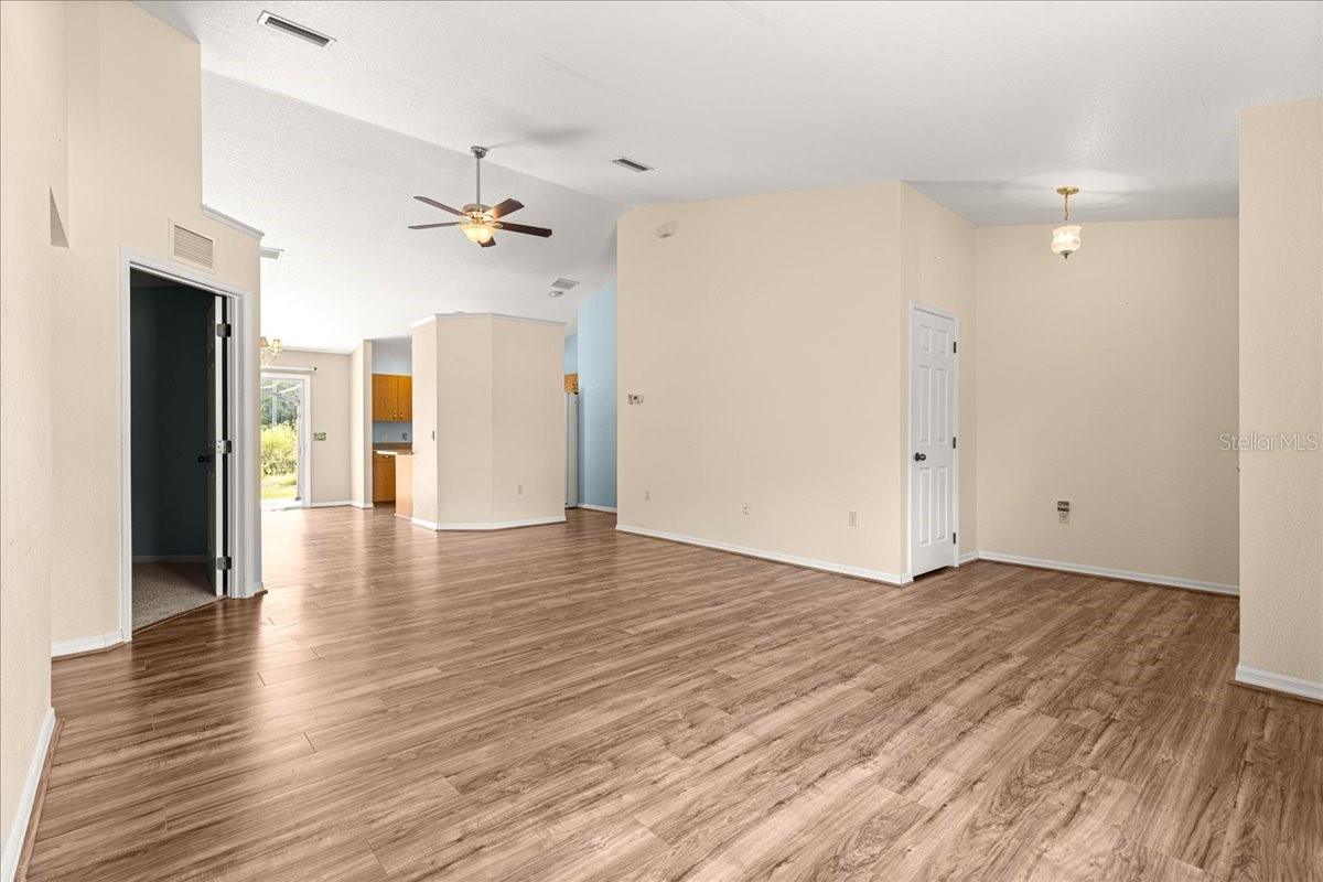 Image 3 of 34 For 13267 79th Circle