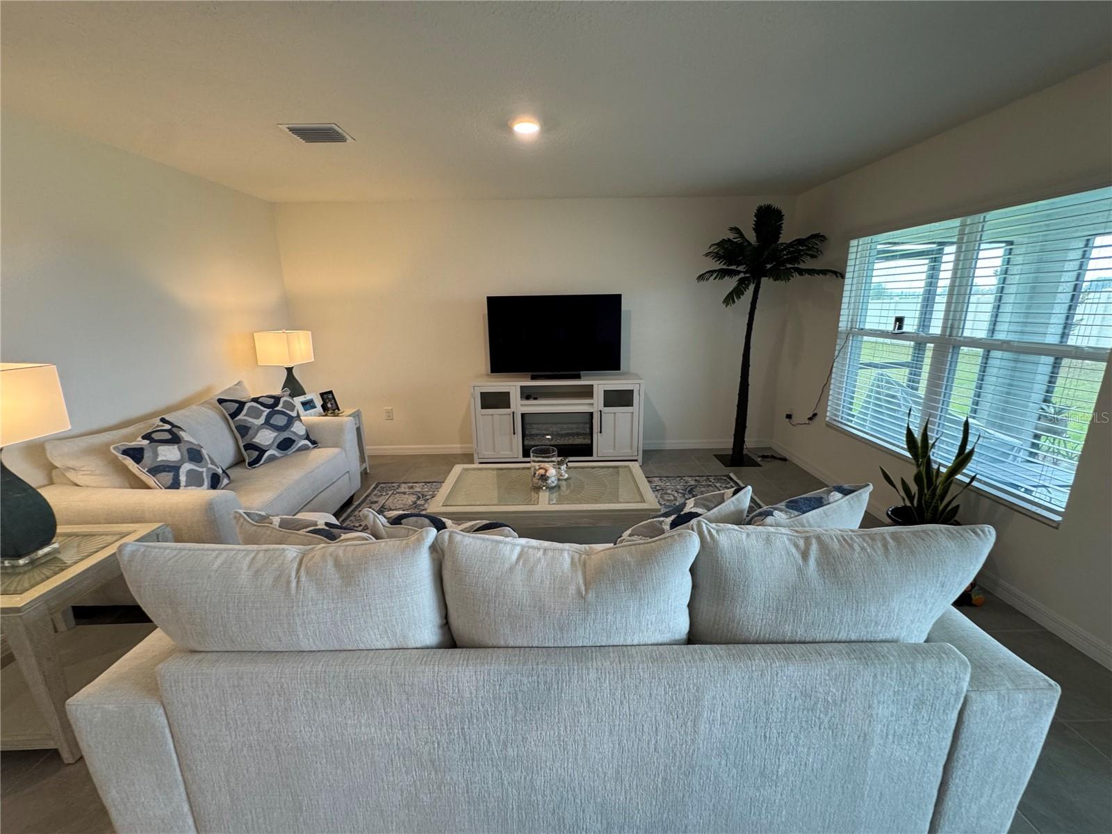 Image 6 of 27 For 9158 45th Terrace